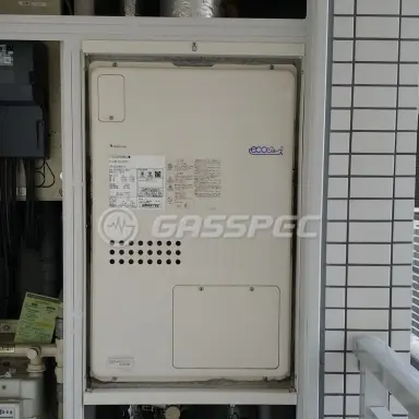 施工前の暖房熱源機（GTH-C2432(S)AWX-H）