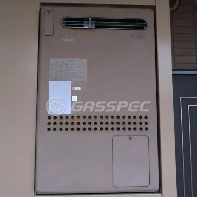 施工前の暖房熱源機（GTH-2401AWXH）