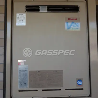 施工前の給湯器（RUF-V2400SAW-1）