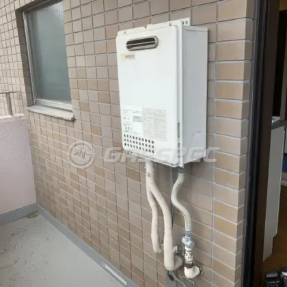 施工前の給湯器（GQ-1637WS）