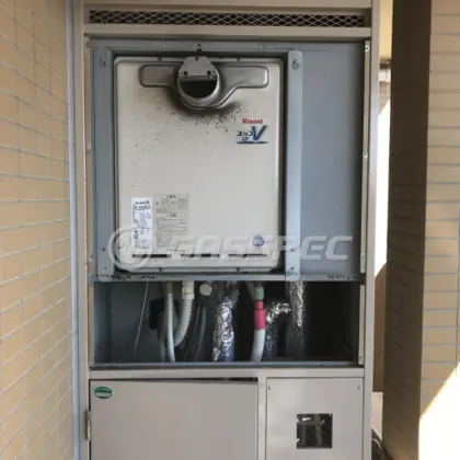施工前の給湯器（RUF-V2405SAA）
