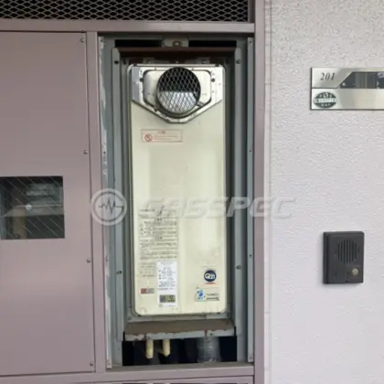 施工前の給湯器（OURB-1651SAQ-T）