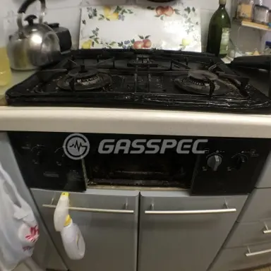 施工前のビルトインガスコンロ（DG3068N）
