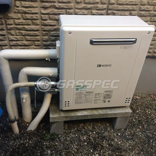 交換後の給湯器（ノーリツ GT-C246SARX BL）