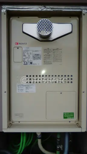施工後の暖房熱源機（ノーリツ GTH-2444SAWX3H-T-1 BL）
