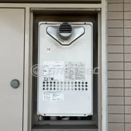 施工前の給湯器（YV2060RT）