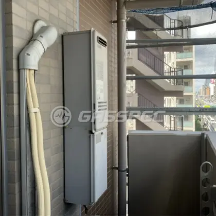 施工前の給湯器（GQ-1628WS）