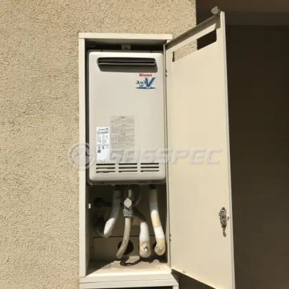 施工前の給湯器（RUF-VK1610SABOX）