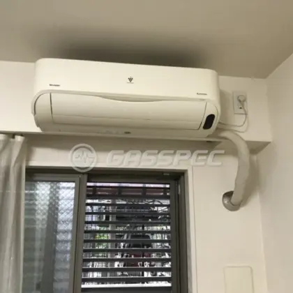 施工前のエアコン（AY-Y40SC-W）