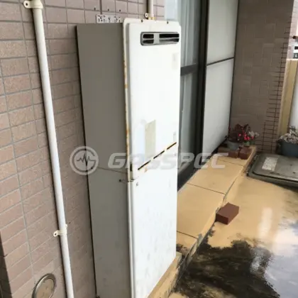 施工前の給湯器（RUF-A1610SAW(A)）