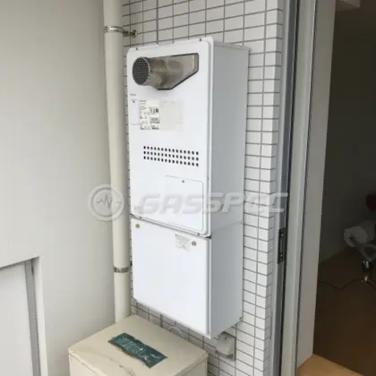 施工前の暖房熱源機（GTH-2434AWX3H-T）