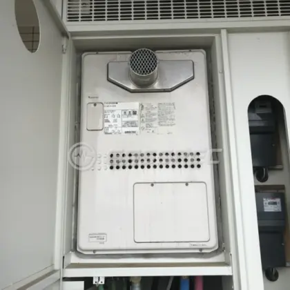 施工前の暖房熱源機（GTH-2417AWX3H-T）