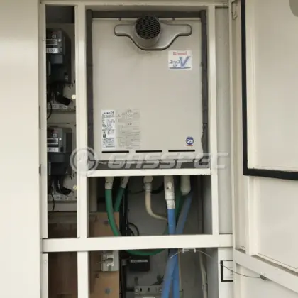 施工前の給湯器（RUF-A2400SAT）