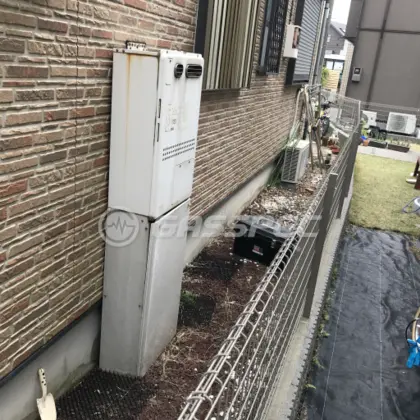 施工前の暖房熱源機（GTH-2413AWXH）