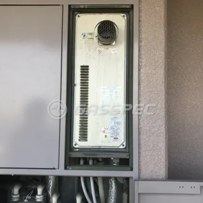 施工前の給湯器（OURB-1601DSA-T）