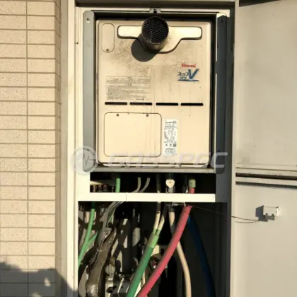施工前の暖房熱源機（RUFH-VD2401SAT2-3）
