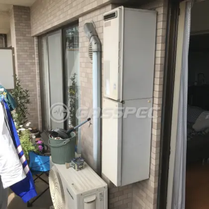 施工前の給湯器（OURB-2051SAQ）