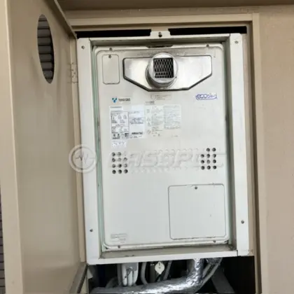施工前の暖房熱源機（GTH-C2439SAWX3H-T）