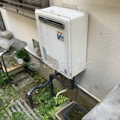 施工前の給湯器（RUF-V2400SAW-1）