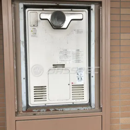 施工前の暖房熱源機（RUFH-2405AT2-3）