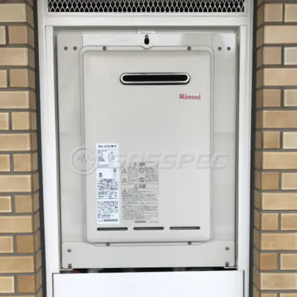 施工前の給湯器（RUX-A1610W-E）