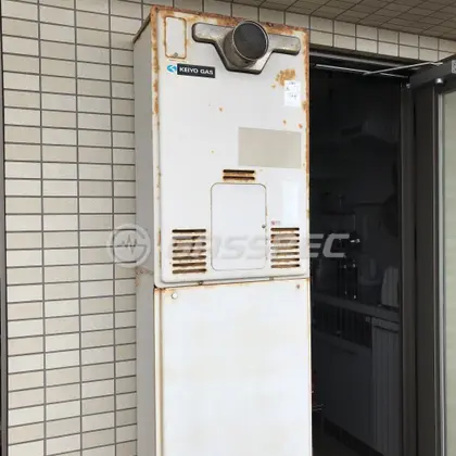 施工前の給湯器（RUFH-2405AT2-5）
