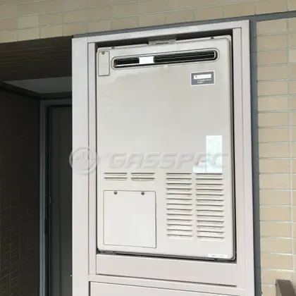 施工前の暖房熱源機（AT-366RSA-AW2Q）