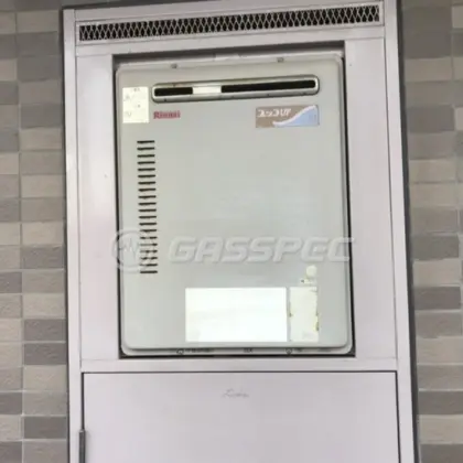 施工前の給湯器