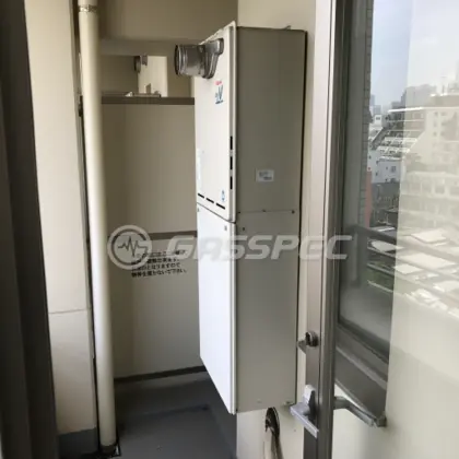 施工前の給湯器（RUF-A1600SAT）
