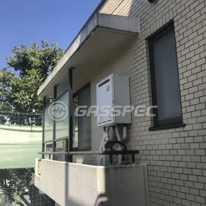施工前の給湯器（RUF-A1610SAW）