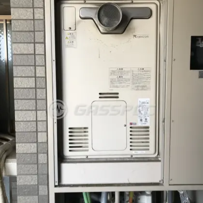 施工前の暖房熱源機（RUFH-2405SAT2-5）