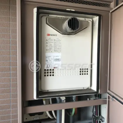 施工前の給湯器（GT-2422AWX-T）