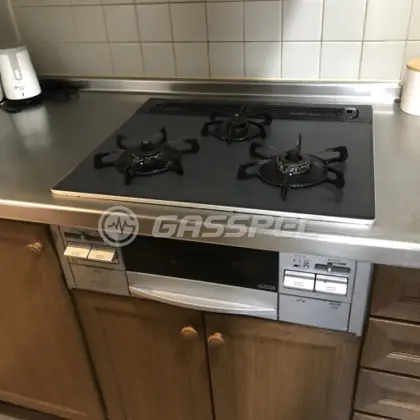 施工前のビルトインガスコンロ（HR-BH3BR-A6BSR）