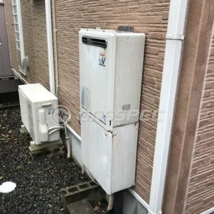 施工前の給湯器（RUF-V2405SAW）