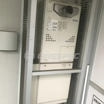施工前の暖房熱源機（GTH-C2436AWX6H-T）