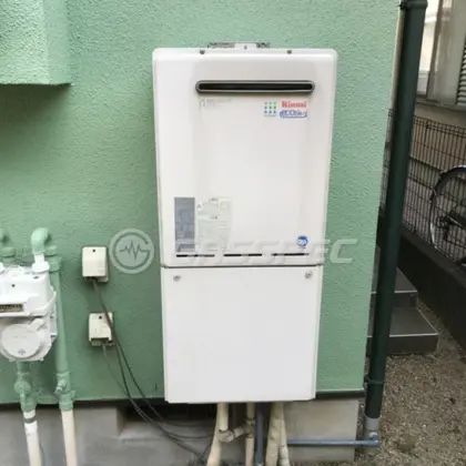施工前の給湯器（RUF-K2001AW(A)）