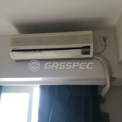 施工前のエアコン（cs-sg22）