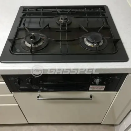 施工前のビルトインガスコンロ（DG3068NR）