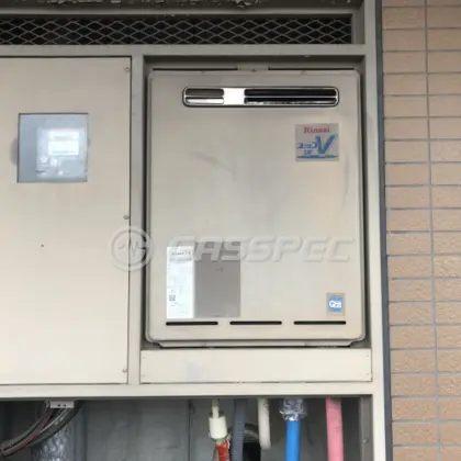 施工前の給湯器（RUF-V2405SAW）