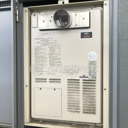 施工前の暖房熱源機（AT-368RSA-AW3Q-C）
