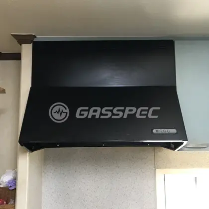 施工前のレンジフード