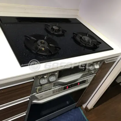 施工前のビルトインガスコンロ（PKD-71SGAV-R）