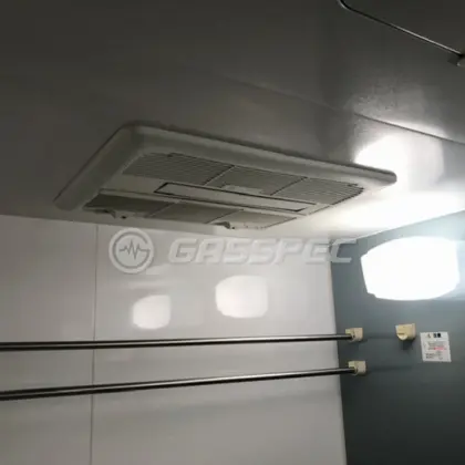 施工前の浴室乾燥機（FD2810J3M）