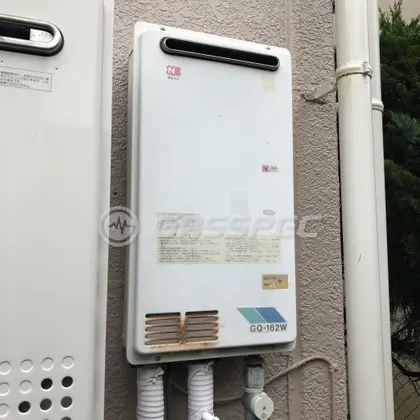 施工前の給湯器（GQ-162W）