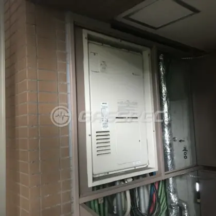 施工前の暖房熱源機（RUFH-V2400AU2-3）