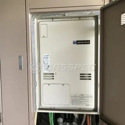 施工前の暖房熱源機（RUFH-V2403AU2-3）