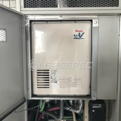 施工前の暖房熱源機（RUFH-VD2400SAU2-3）