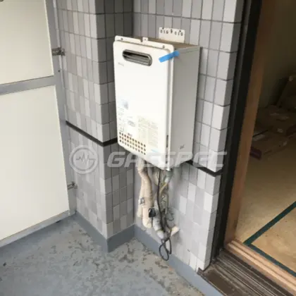 施工前の給湯器（GQ-1623WA）