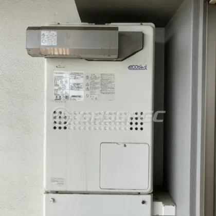 施工前の暖房熱源機（GTH-C2439AWX3H-L）