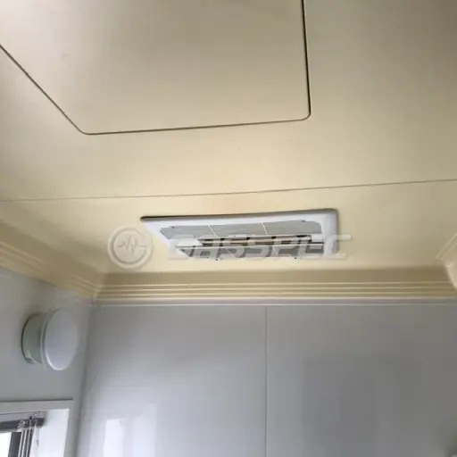 交換前の浴室乾燥機（ハーマン FD3510J3M）